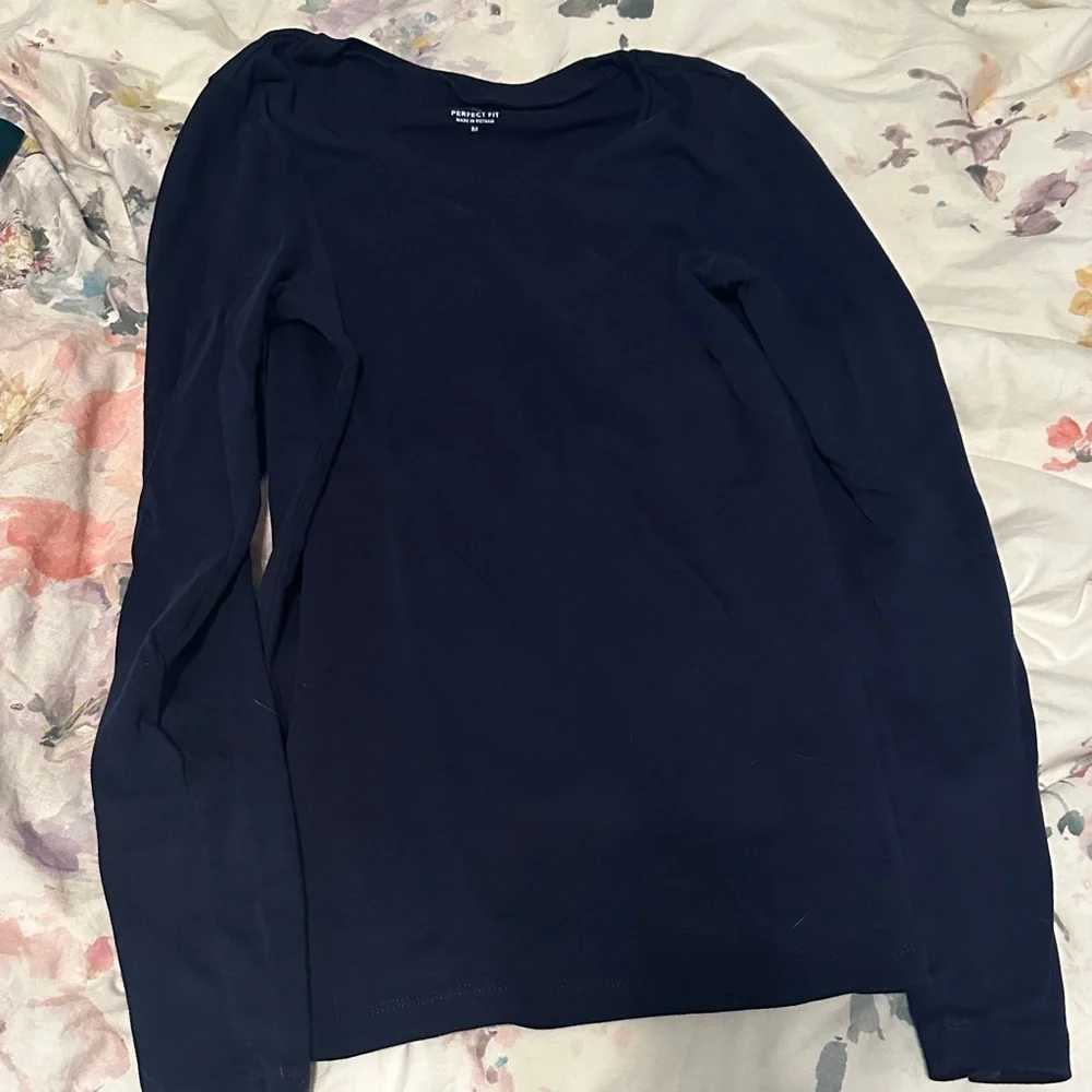 J.Crew Dark Blue Perfect Fit Tee - Picture 3 of 4